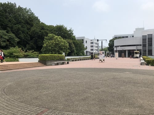 Meiji-Gakuin-University-campus-photo-4 level